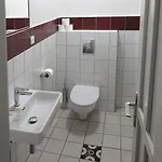 Thir בית הארחה 3*