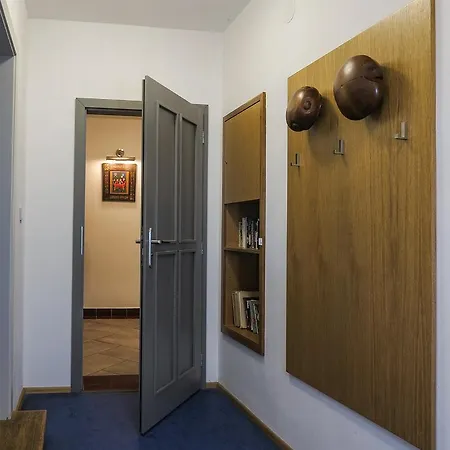 بيت ضيافة Thir طابور