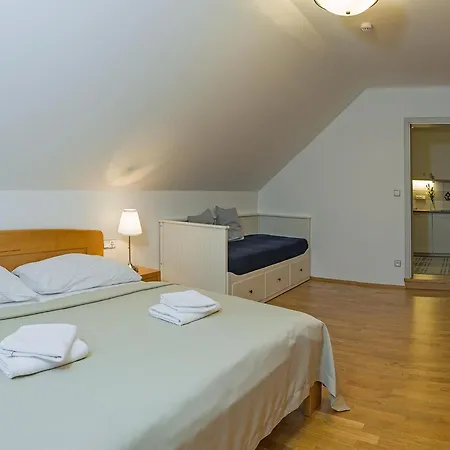 Thir Guest house Tabor